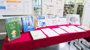 大隅良典栄誉教授のノーベル賞受賞を記念して附属図書館で展示を開催