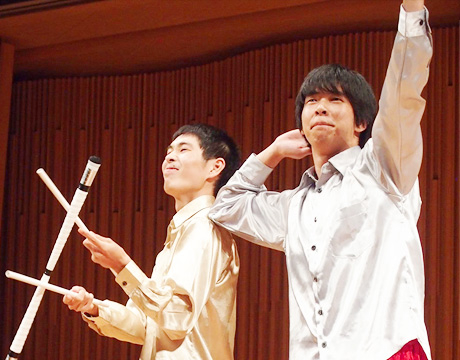 Hirano (right) during JJF2016 performance