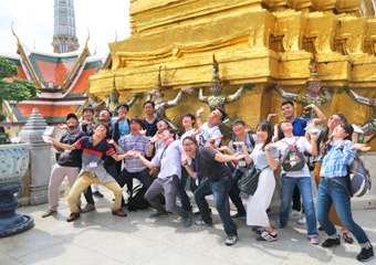 At Wat Phra Kaeo