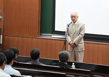 来賓の堀井啓一秋田県副知事