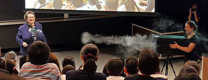 空気砲による匂いの実験