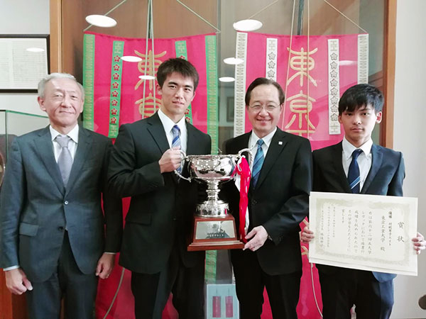 益学長への優勝報告