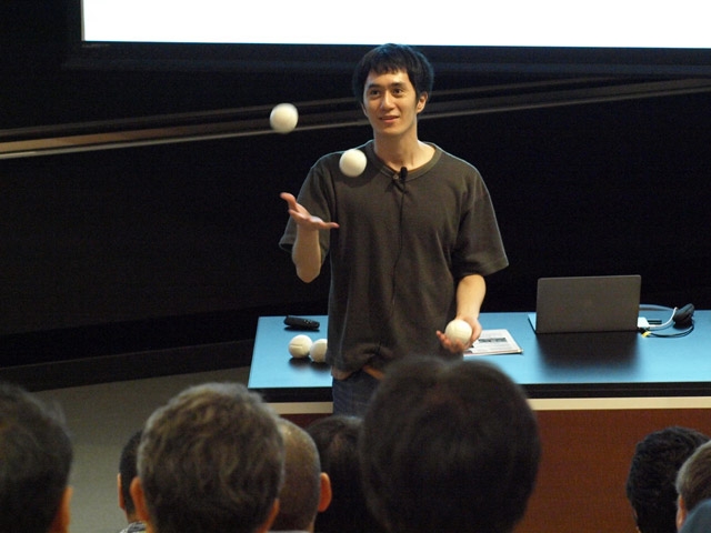 Asst. Prof. Masai's lecture on shapes in juggling