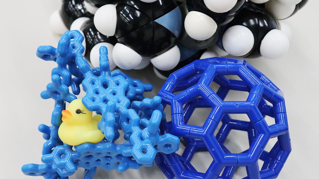 研究動画「ものすごく小さな容器『超分子』の驚くべき世界」を公開