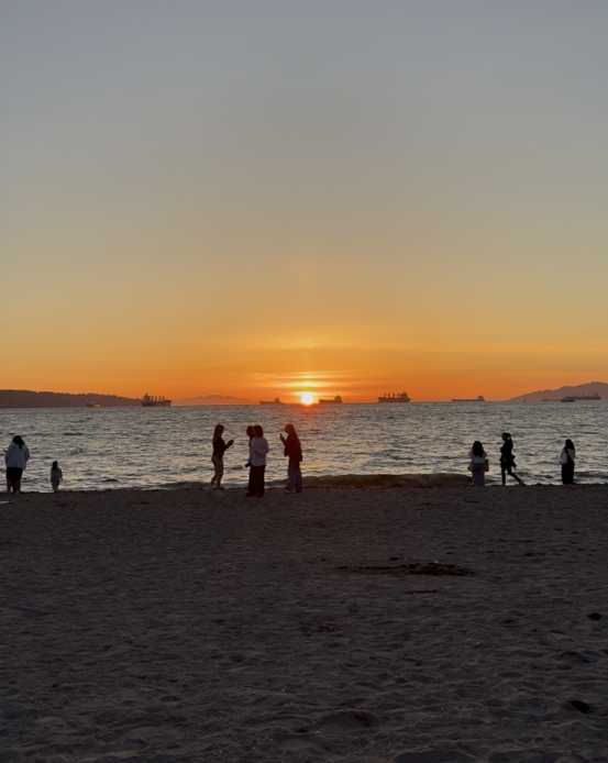 English Bay Beachの夕日