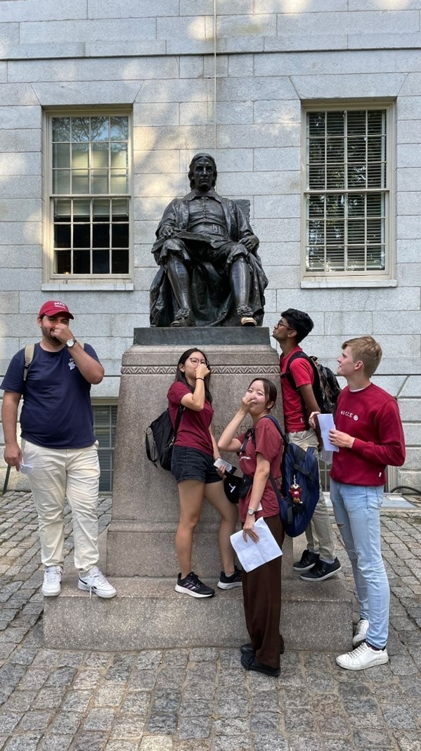 John Harvard Statue