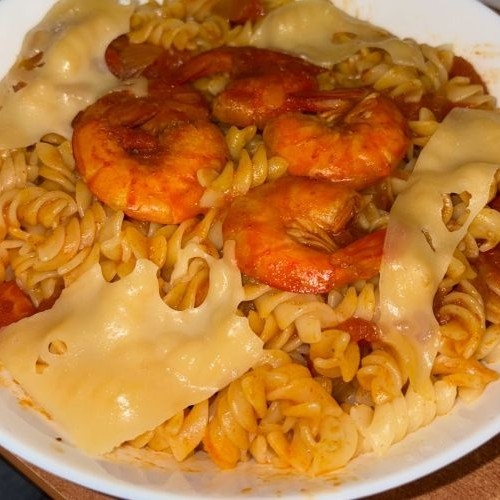 チュニジア人のルームメイトが作ってくれたパスタ