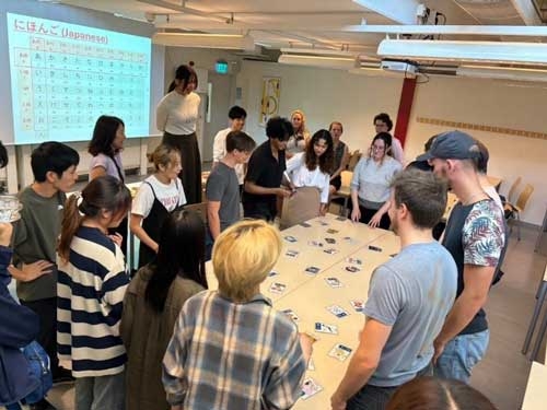 かるたでの学生交流